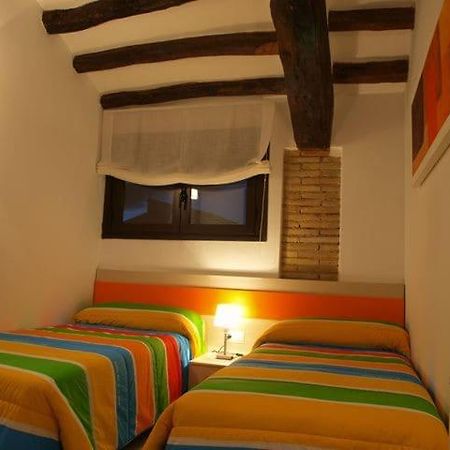 Apartamentos Berdiel Casbas de Huesca エクステリア 写真